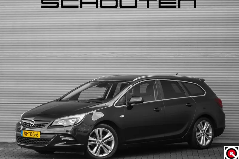 Opel Astra (2012)