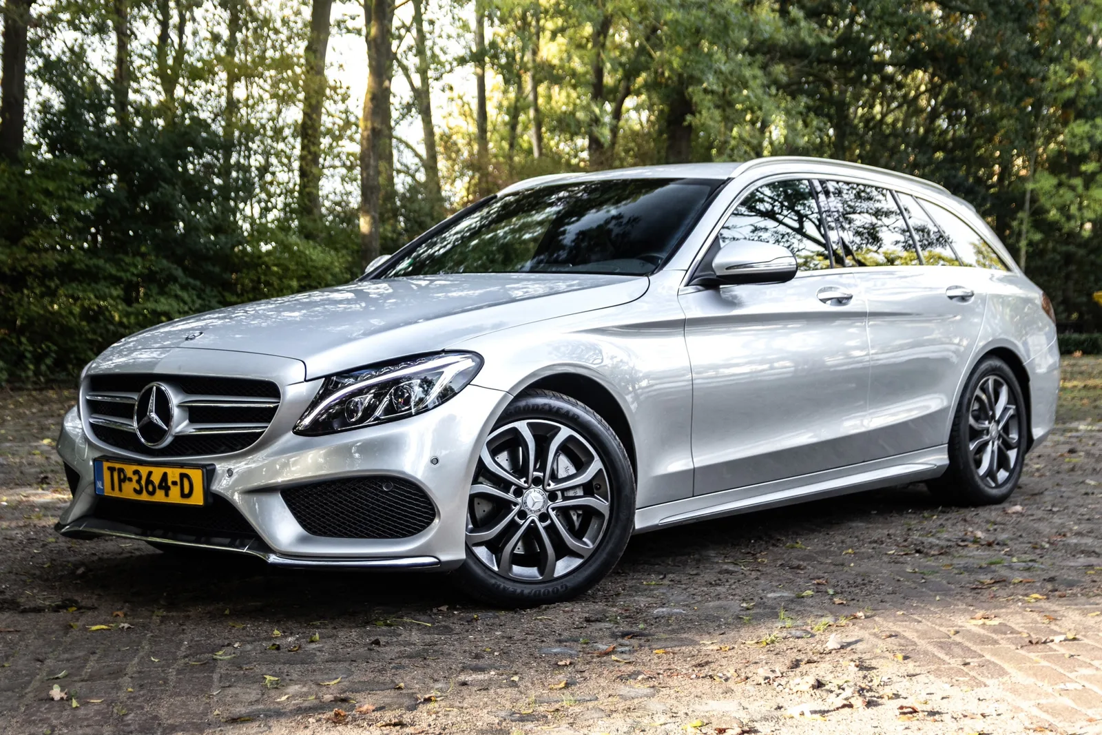 Mercedes-Benz C-Klasse (2015) — foto 1