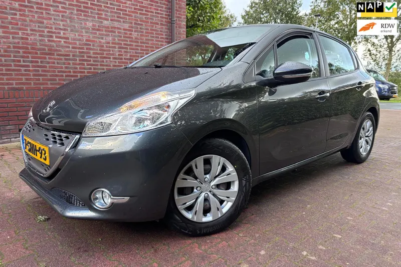 Peugeot 208 (2013)