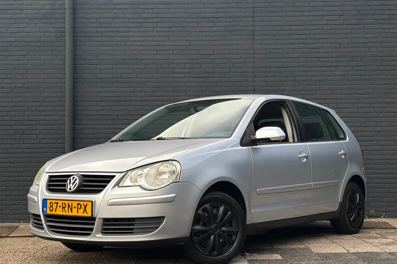 Volkswagen Polo (2005)