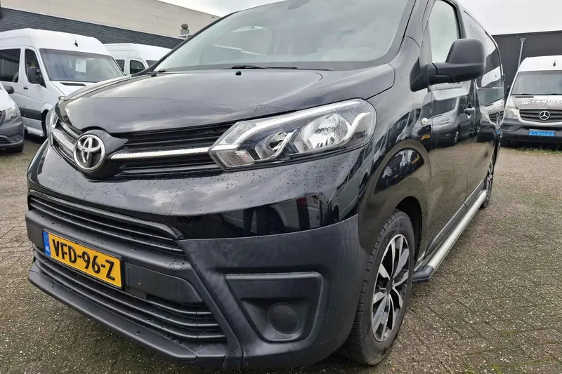 Toyota ProAce Worker (2020)