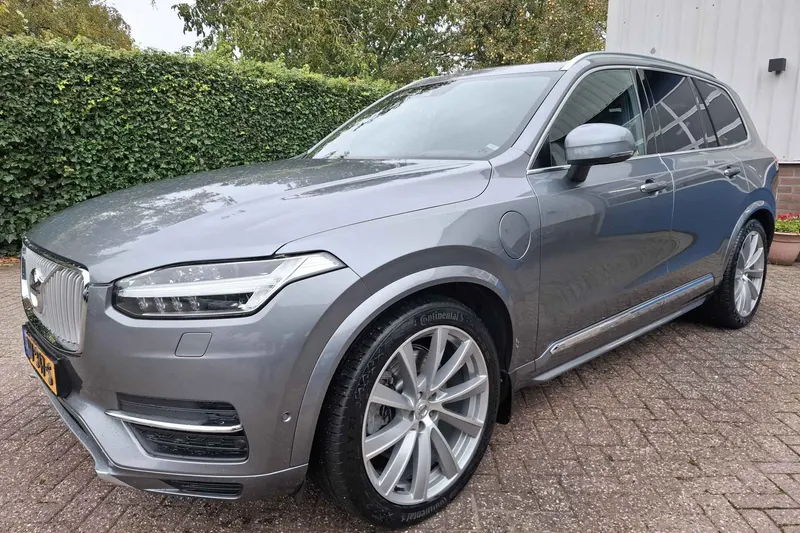 Volvo XC90 (2016)