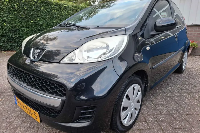 Peugeot 107 (2010)