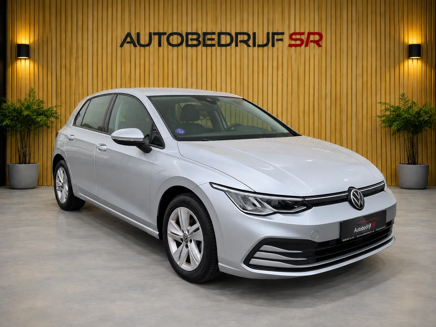 Volkswagen Golf (2022) — foto 1