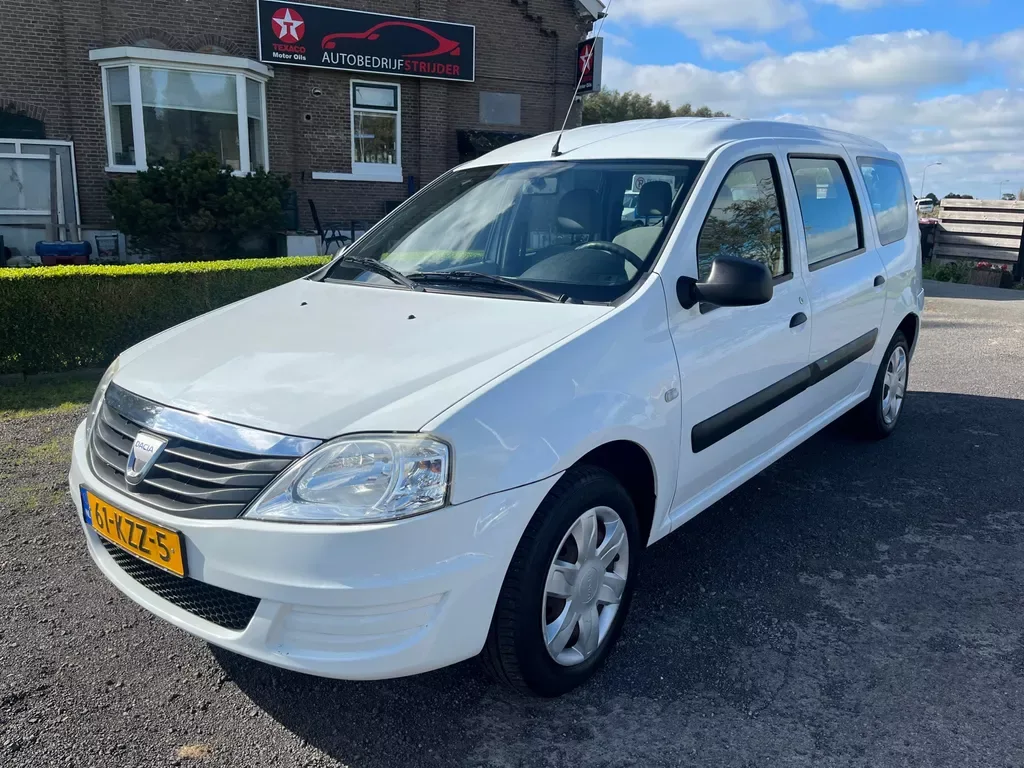 Dacia Logan MCV (2010) — foto 1