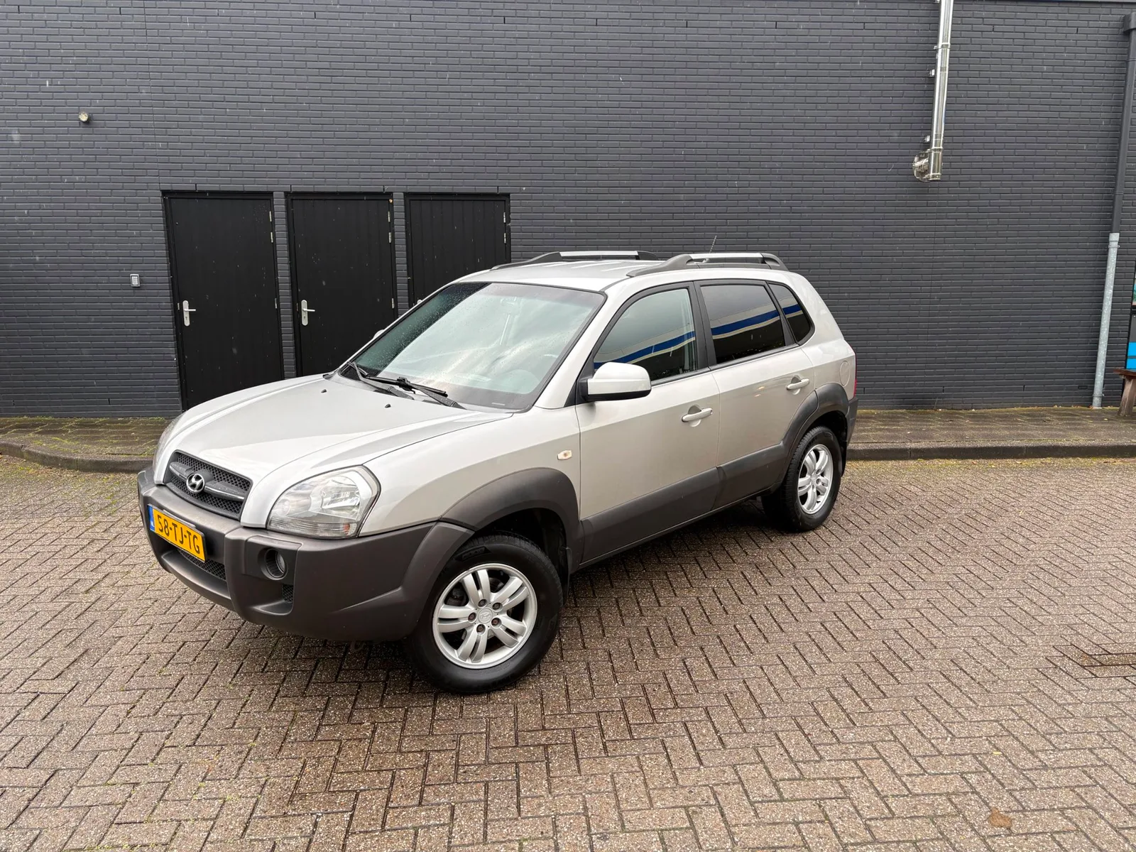 Hyundai Tucson (2006) — foto 1