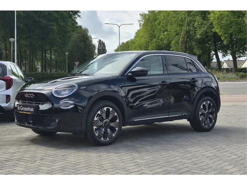 Fiat 600 (2024) — foto 1
