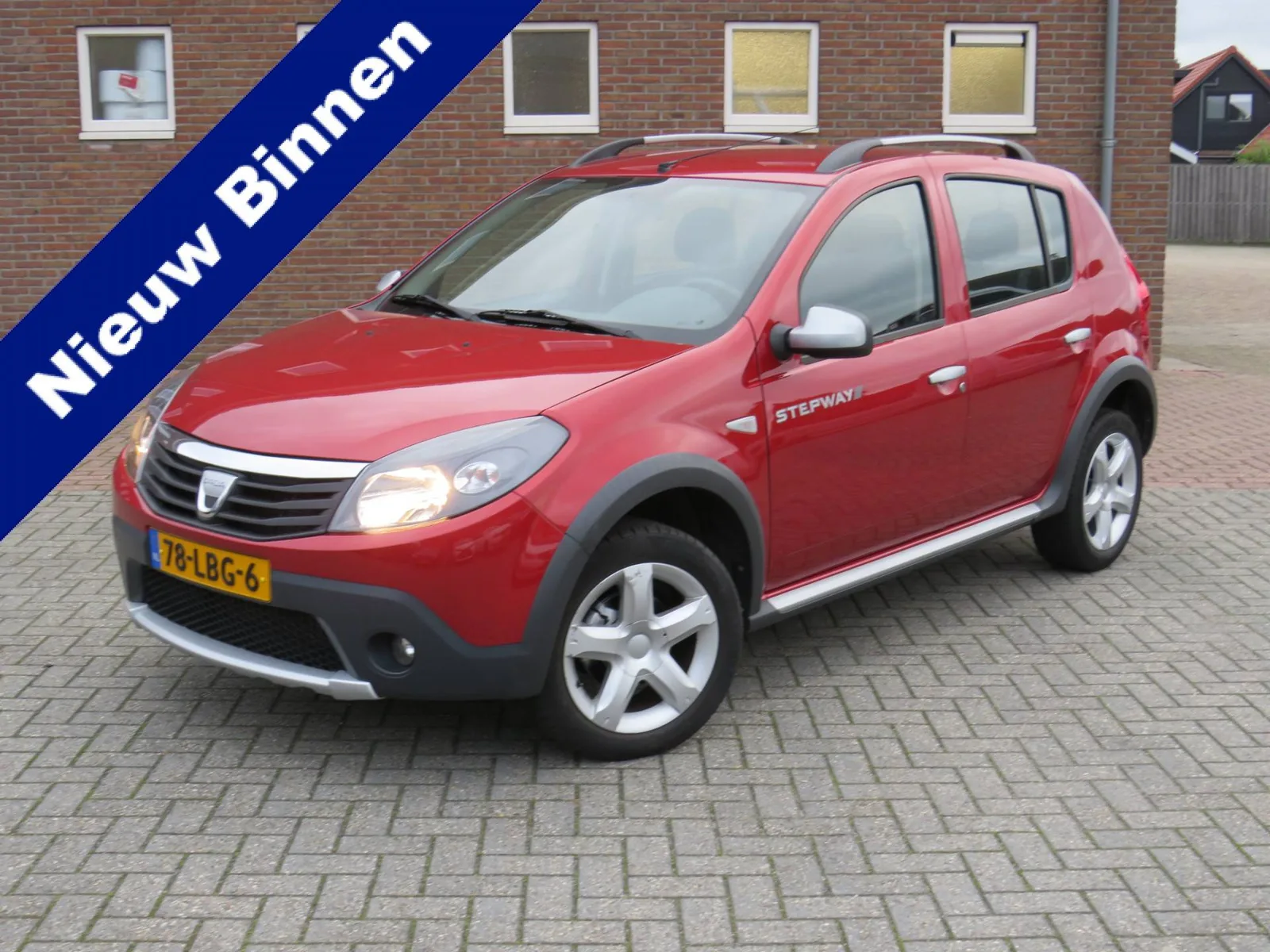 Dacia Sandero (2010) — foto 1