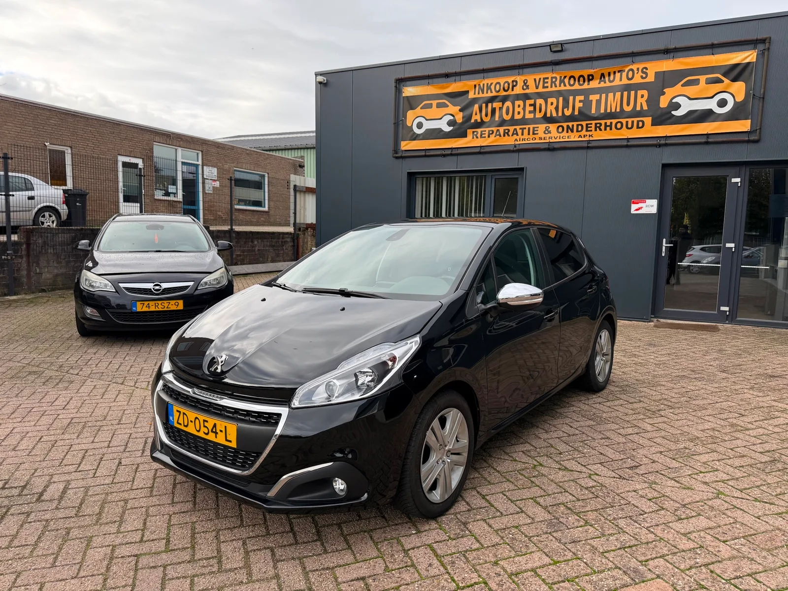 Peugeot 208 (2019) — foto 1