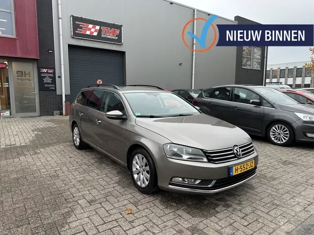 Volkswagen Passat (2011) — foto 1
