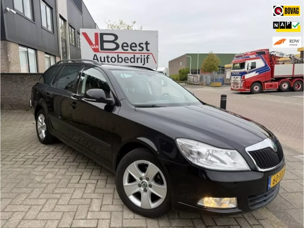 Škoda Octavia (2012) — foto 1