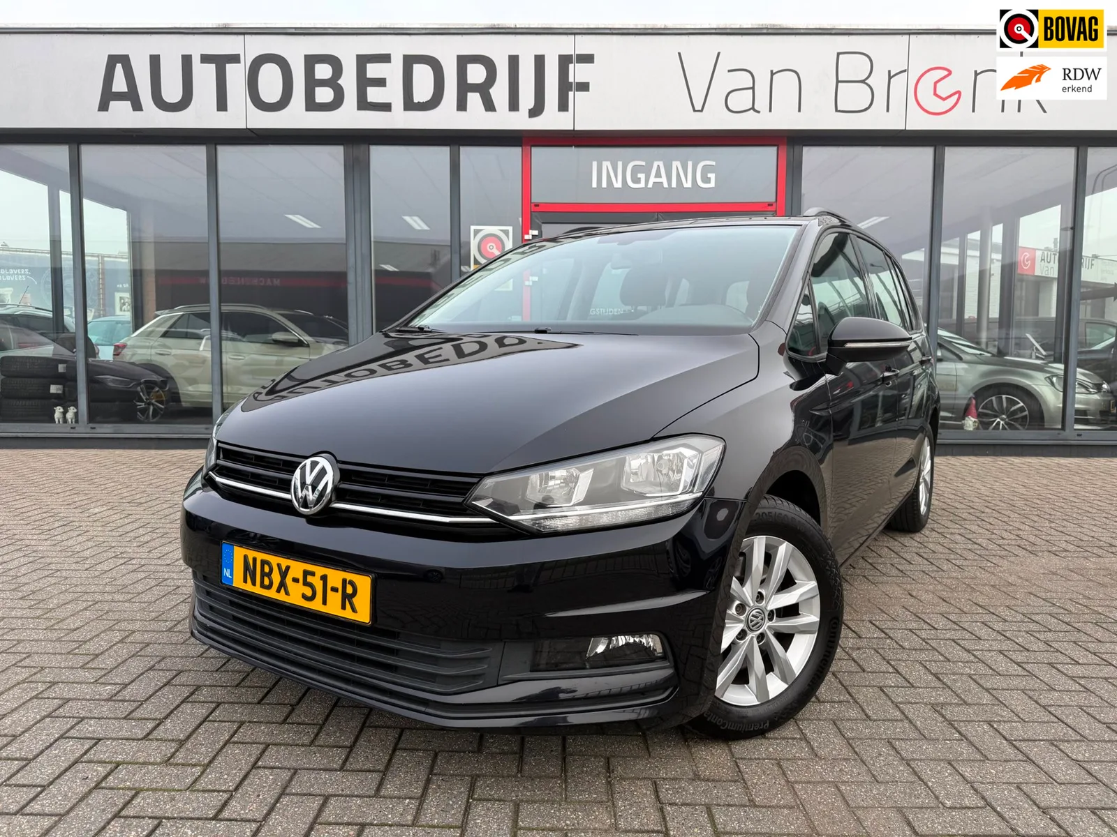 Volkswagen Touran (2018) — foto 1