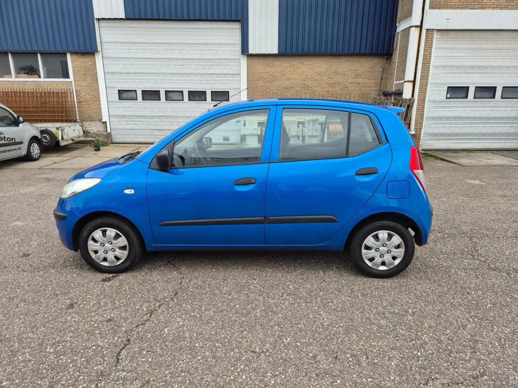 Hyundai i10 (2009) — foto 1