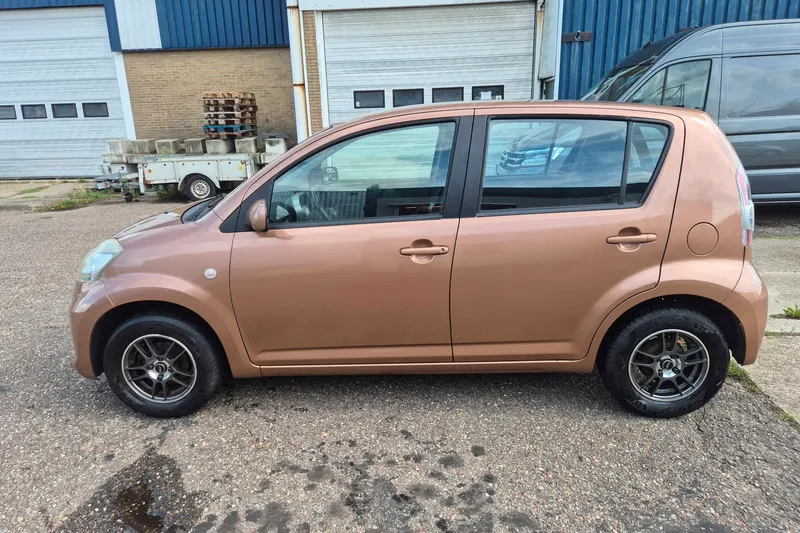 Subaru Justy (2010)