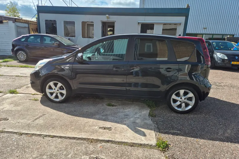 Nissan Note (2010)