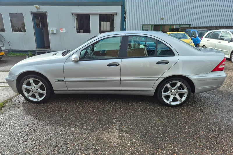 Mercedes-Benz C-Klasse (2003)