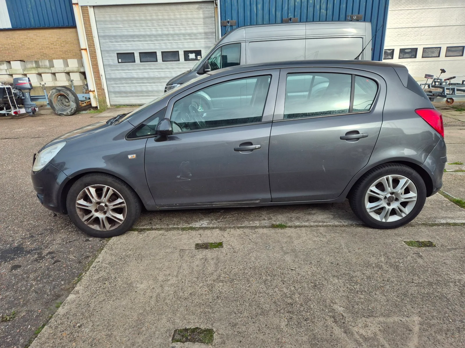 Opel Corsa (2010) — foto 1
