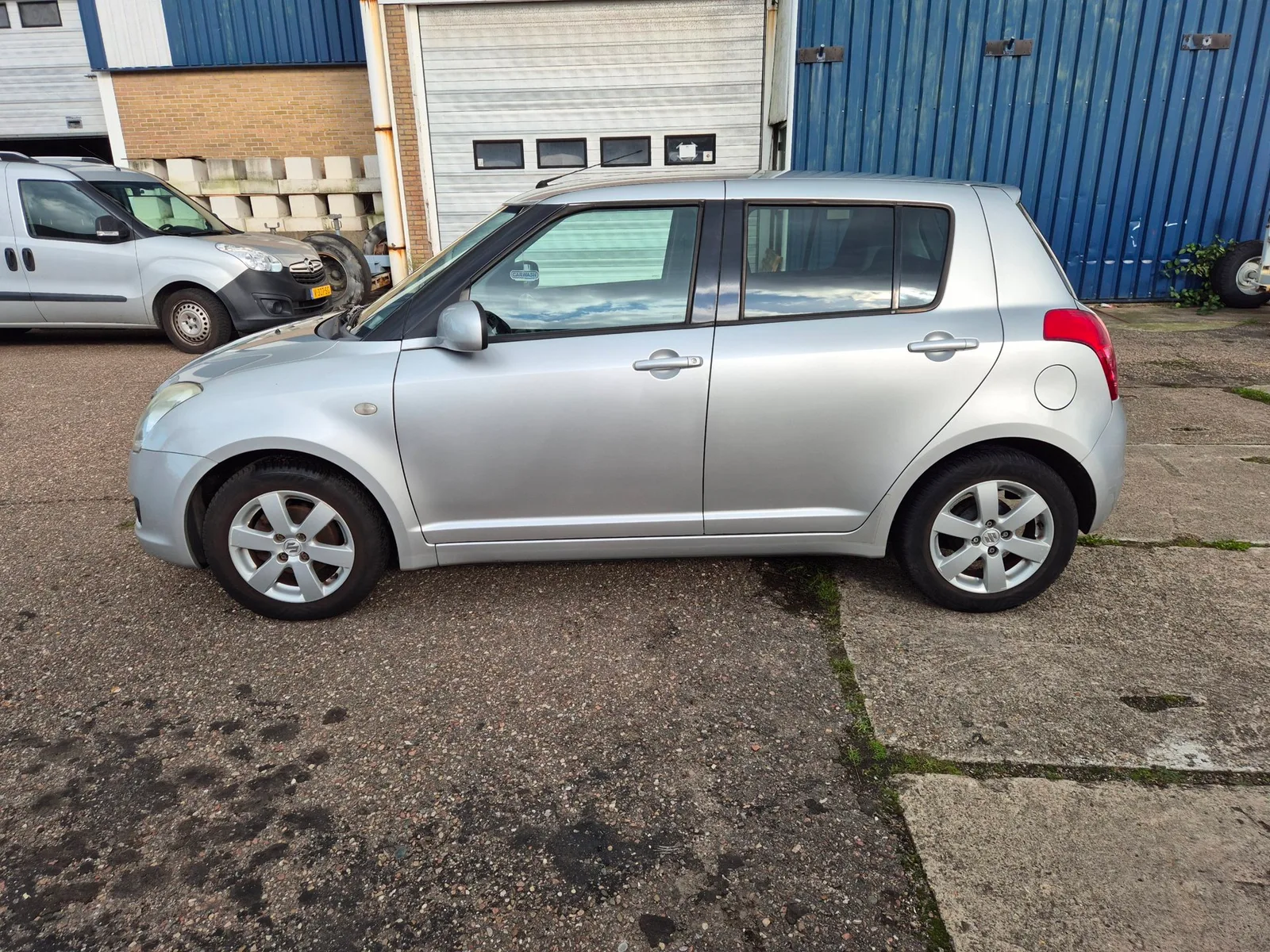 Suzuki Swift (2010) — foto 1