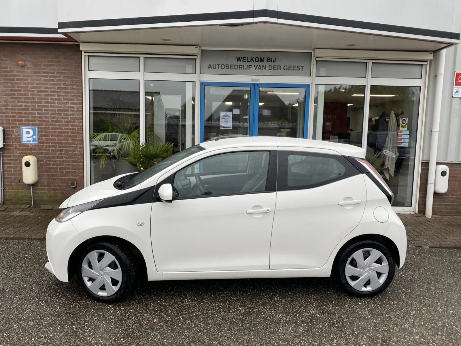 Toyota Aygo (2018) — foto 1