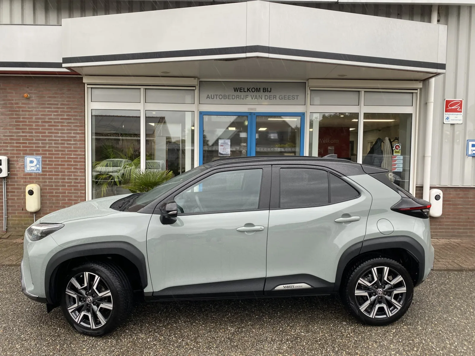 Toyota Yaris Cross (2024) — foto 1