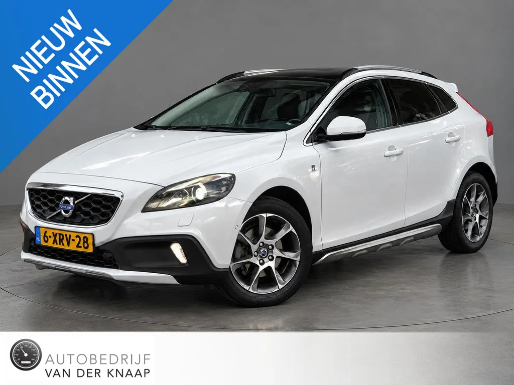 Volvo V40 Cross Country (2014) — foto 1