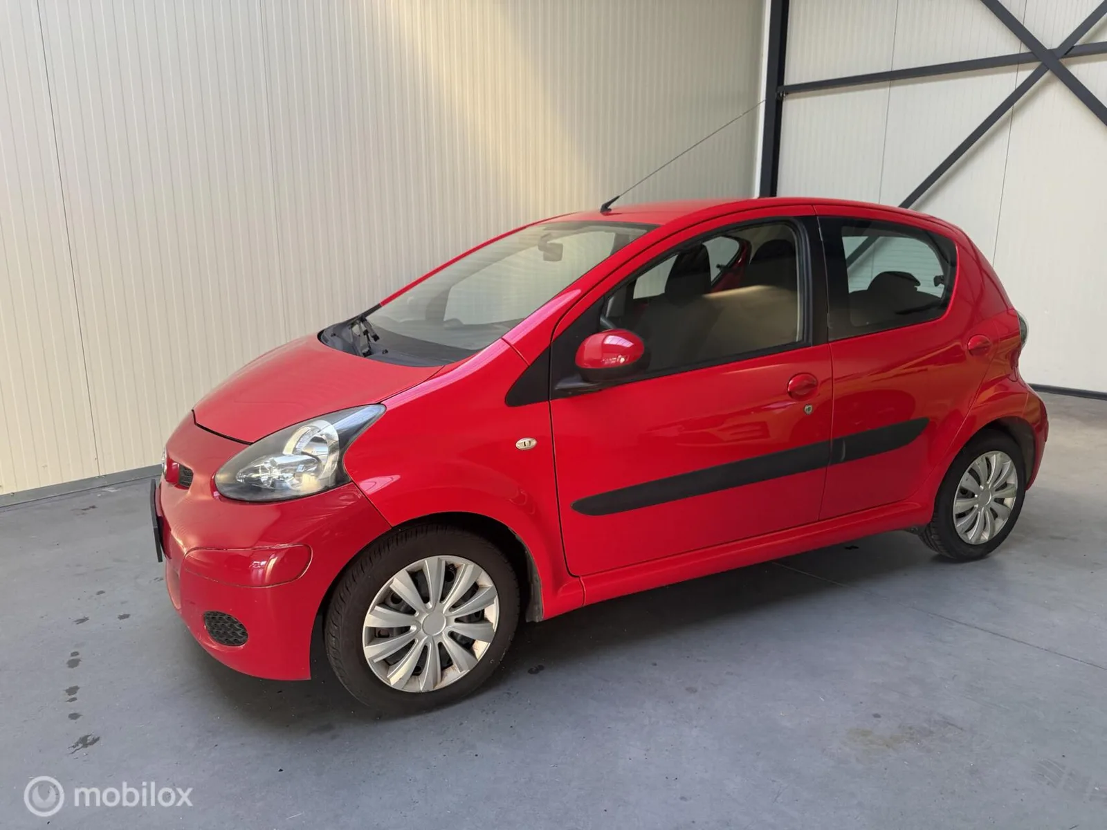 Toyota Aygo (2009) — foto 1