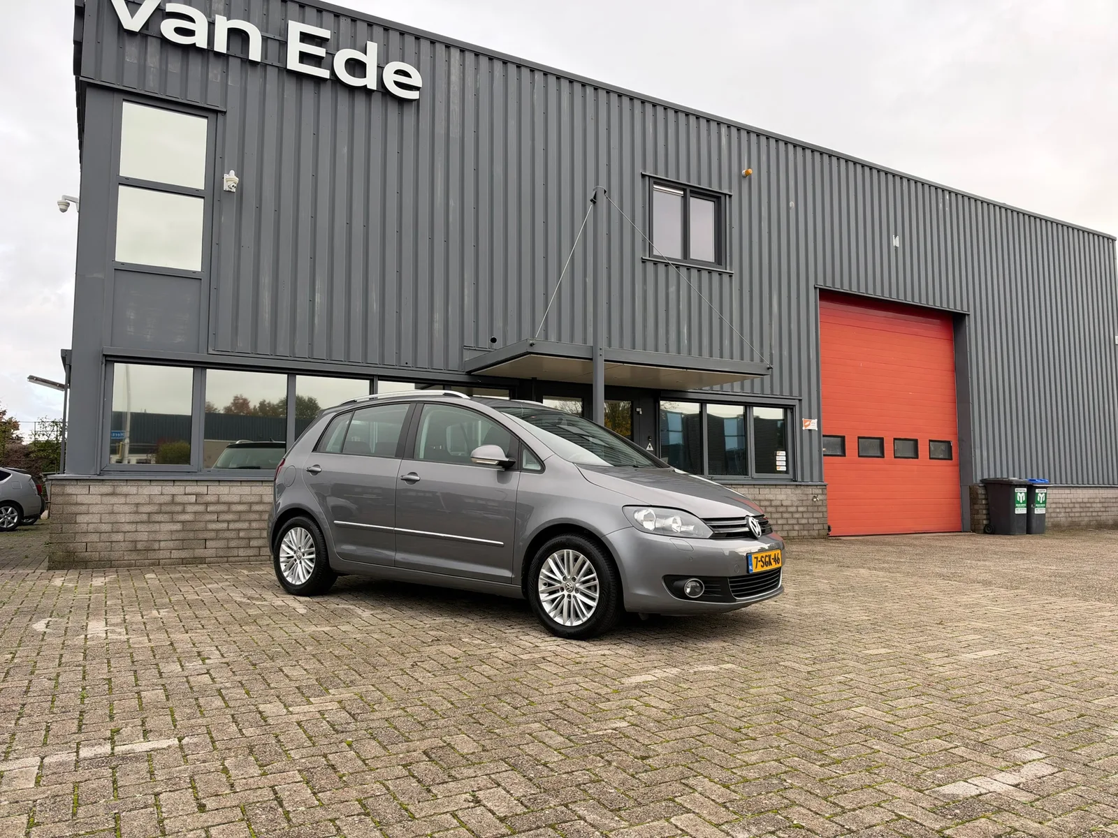 Volkswagen Golf Plus (2011) — foto 1