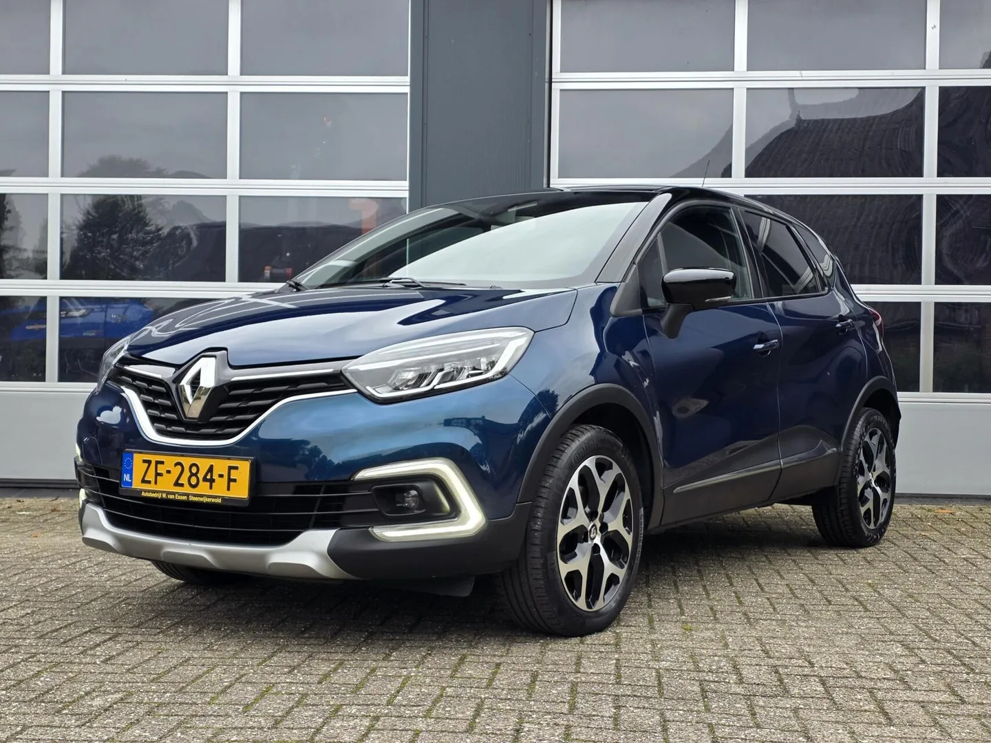Renault Captur (2017) — foto 1