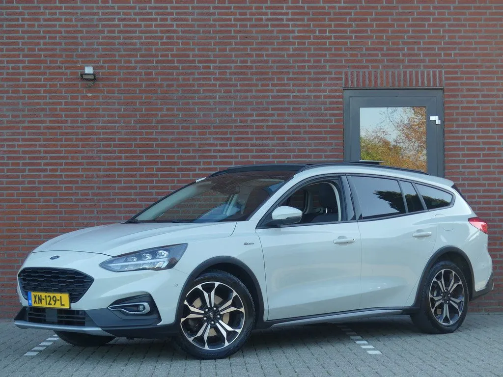 Ford Focus (2019) — foto 1