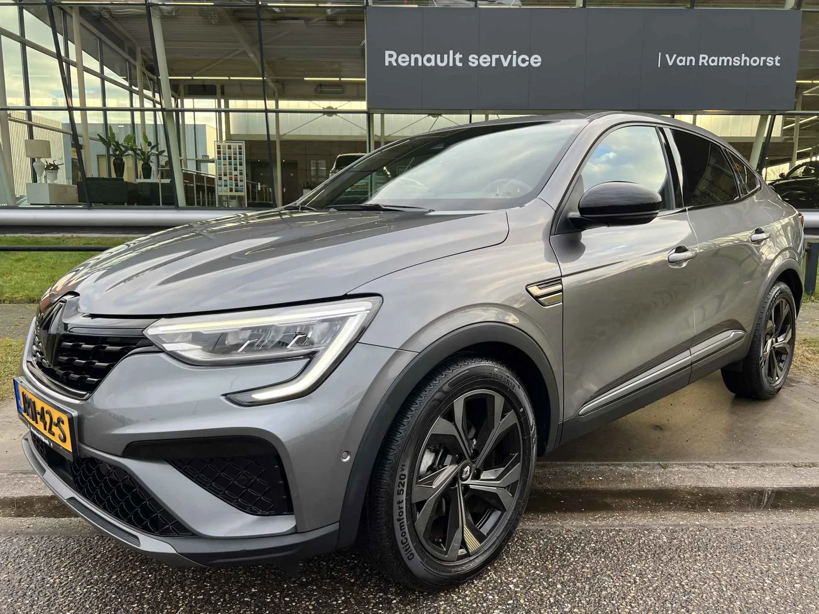 Renault Arkana (2023) — foto 1
