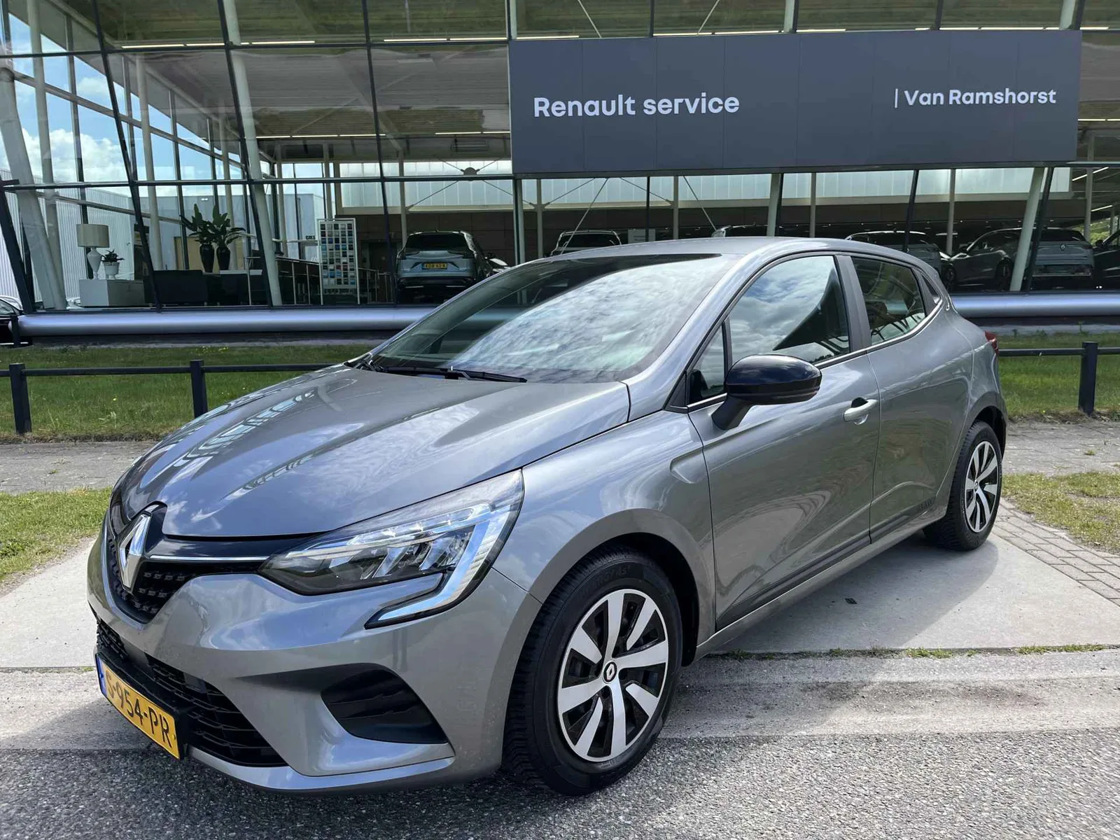 Renault Clio (2023) — foto 1