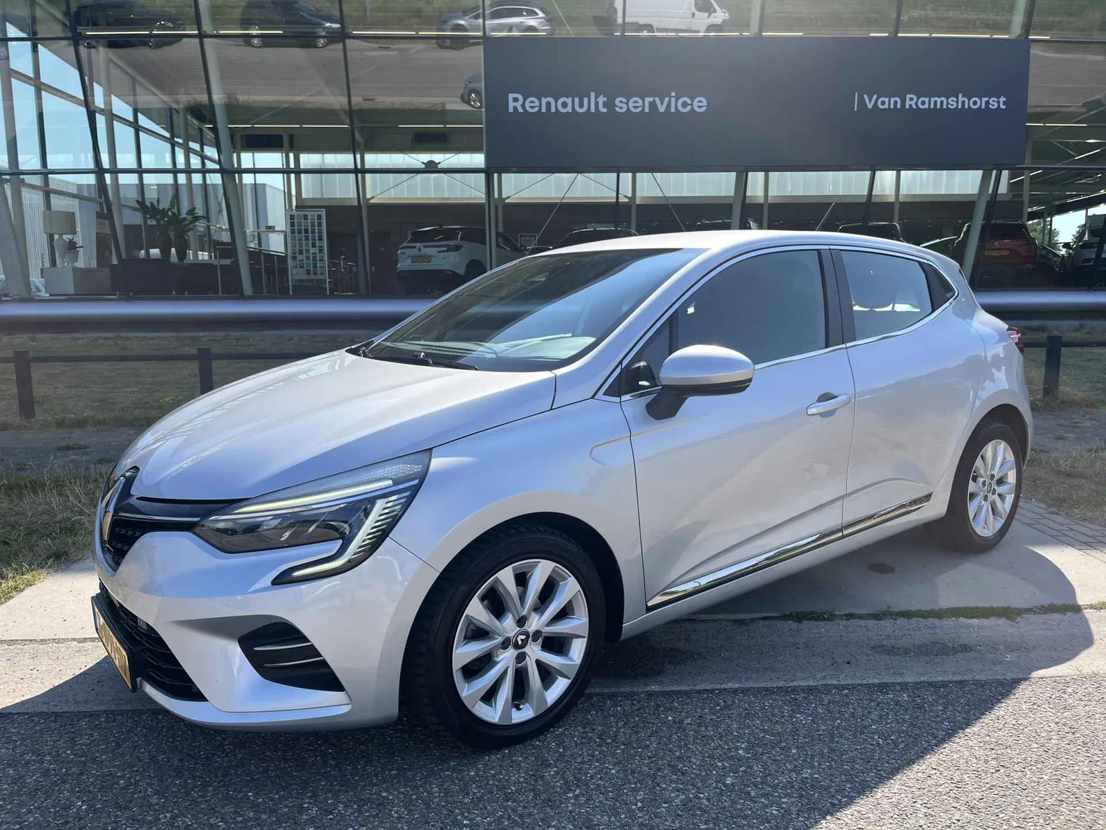 Renault Clio (2020) — foto 1