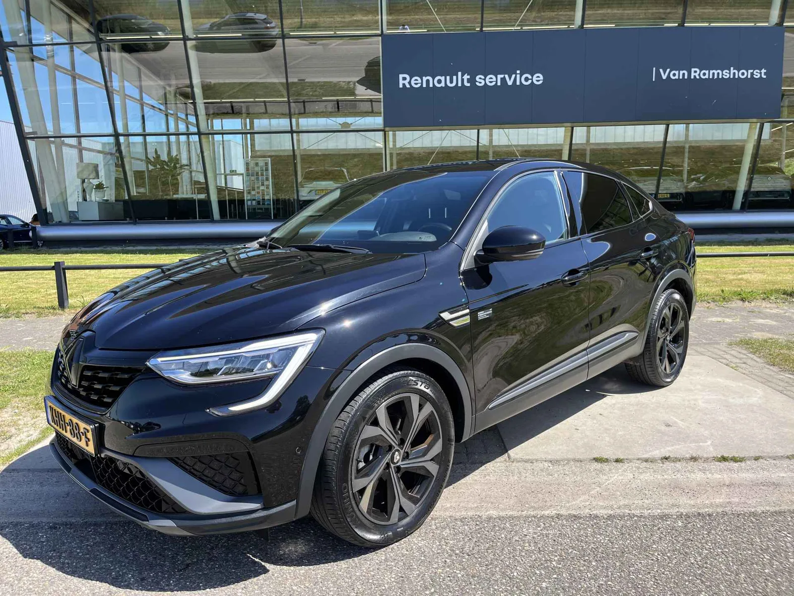 Renault Arkana (2023) — foto 1