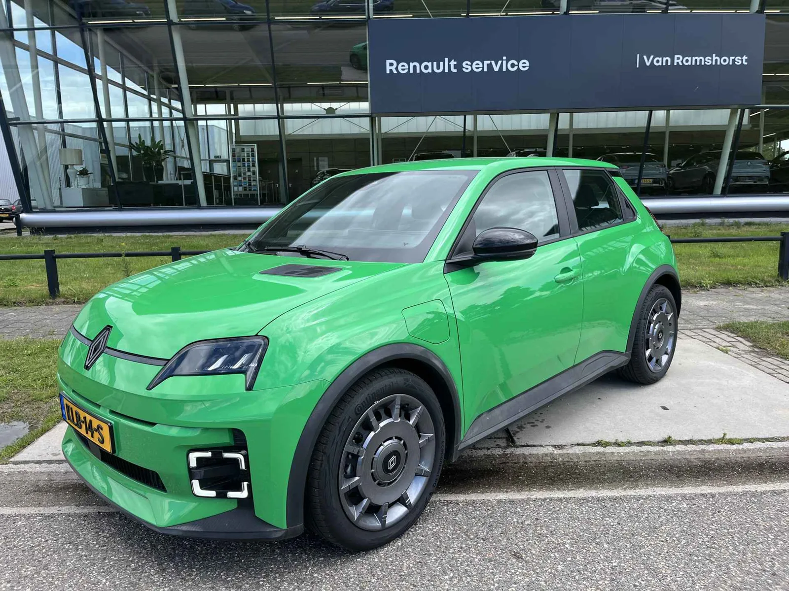 Renault 5 (2025) — foto 1
