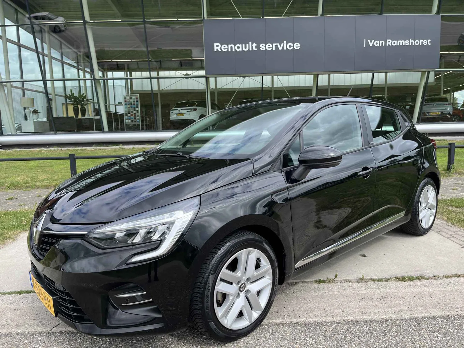 Renault Clio (2021) — foto 1