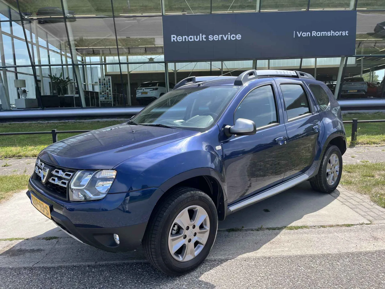 Dacia Duster (2015) — foto 1