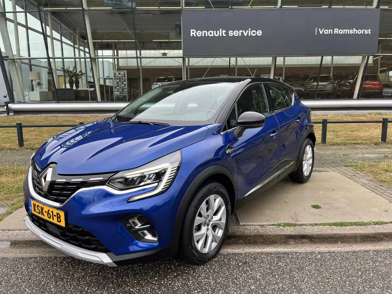 Renault Captur (2020) — foto 1