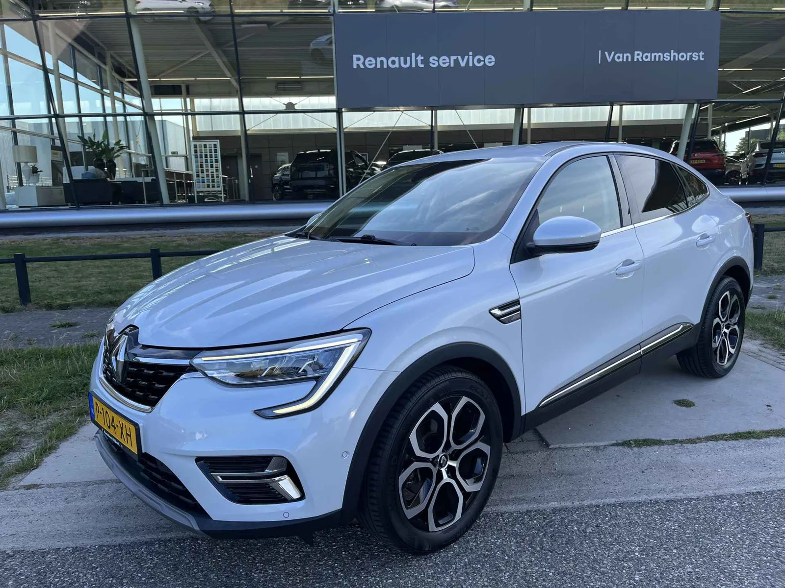 Renault Arkana (2022) — foto 1