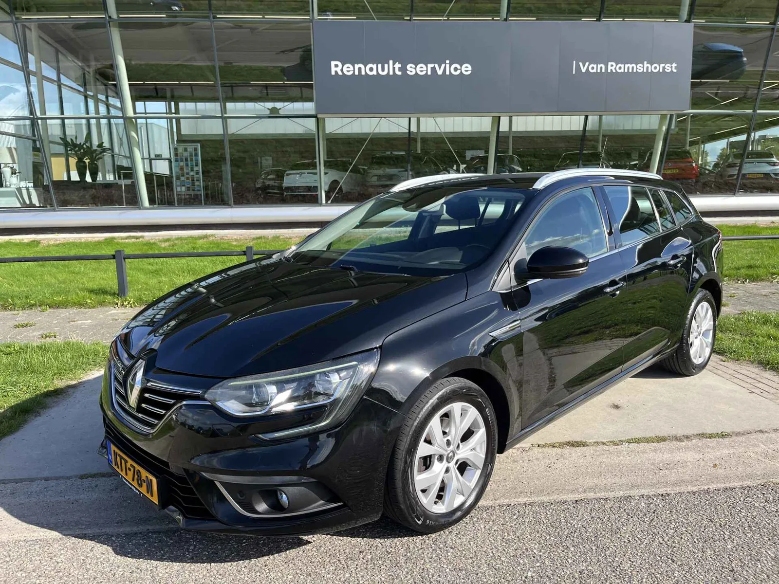 Renault Mégane (2020) — foto 1