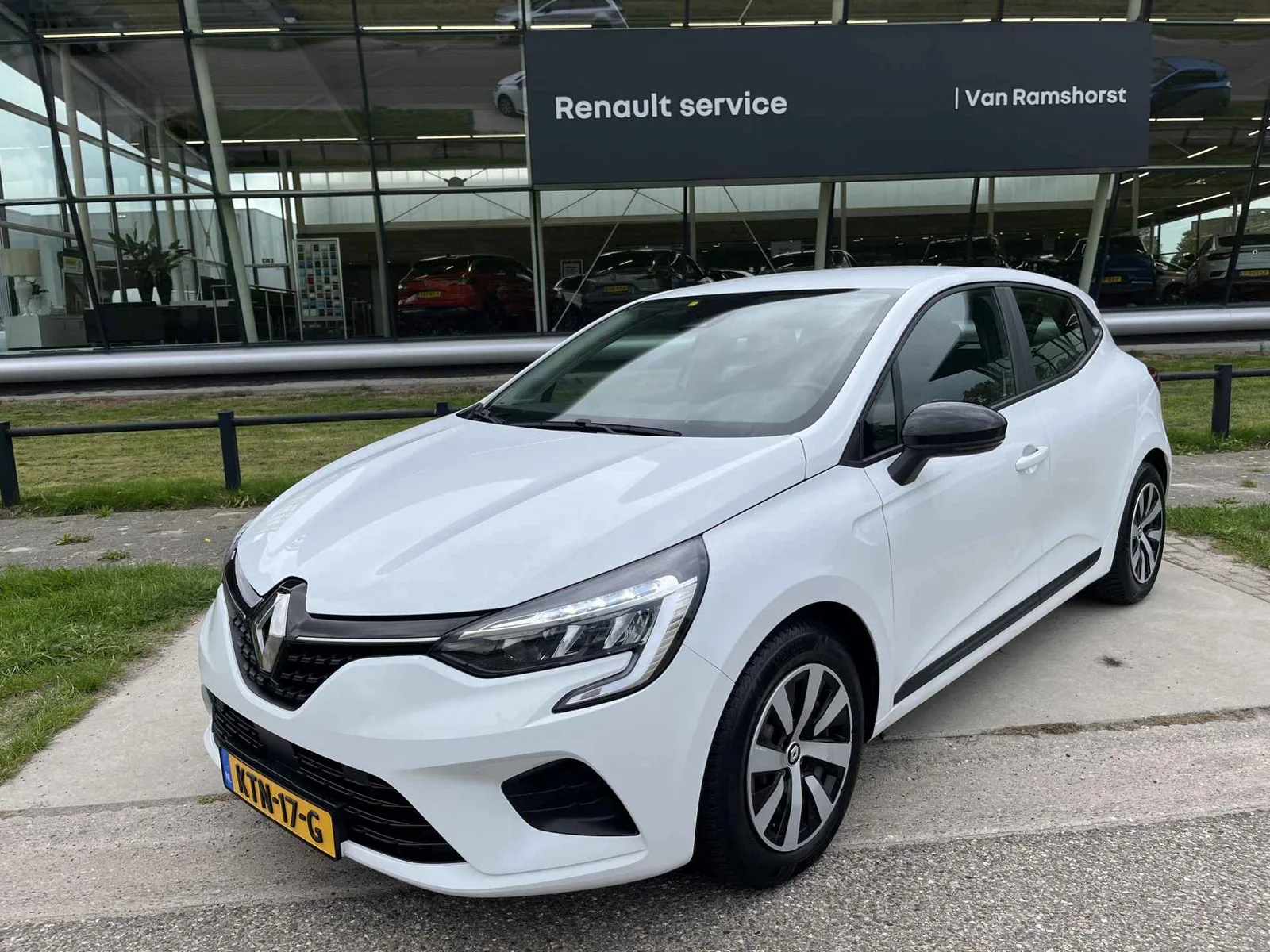 Renault Clio (2023) — foto 1