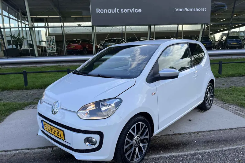 Volkswagen Up! (2016)