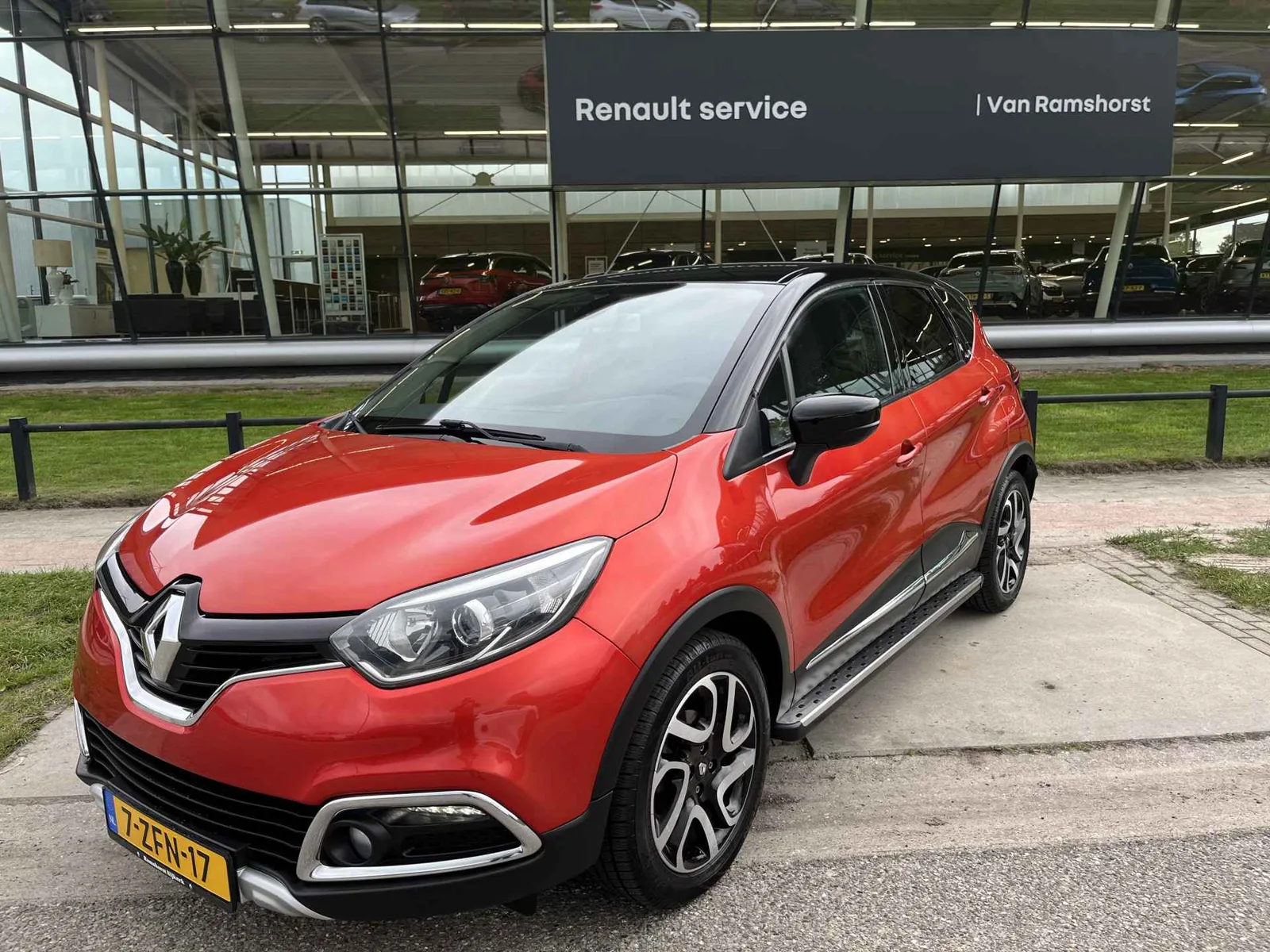 Renault Captur (2015) — foto 1