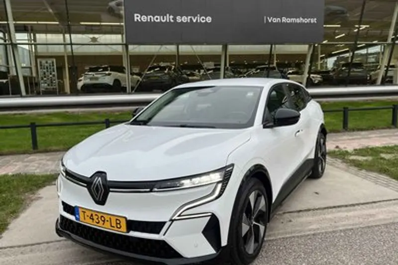 Renault Mégane E-Tech (2023)