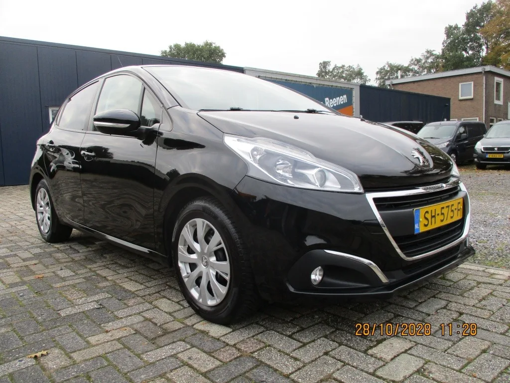Peugeot 208 (2018) — foto 1