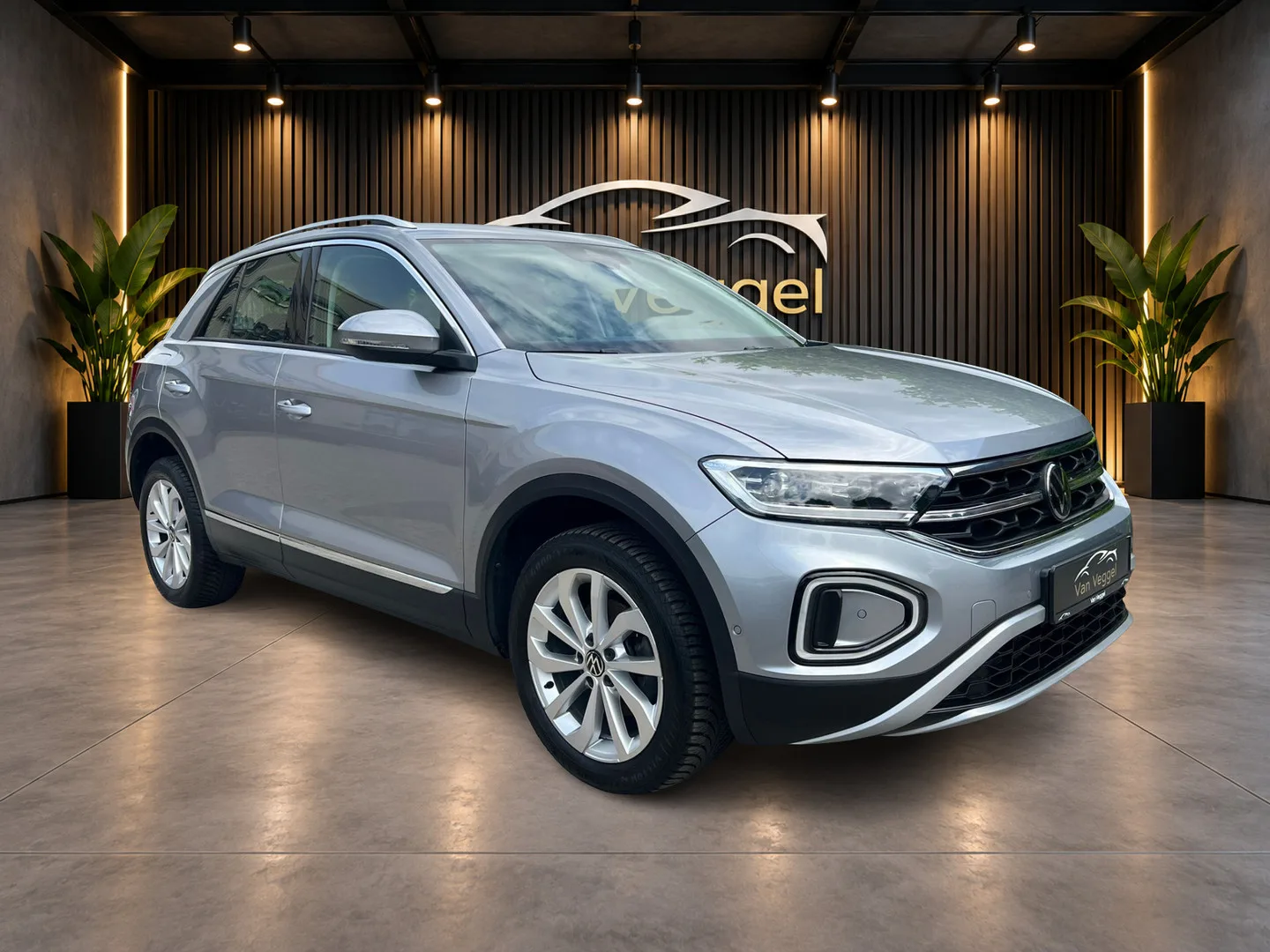 Volkswagen T-Roc (2023) — foto 1