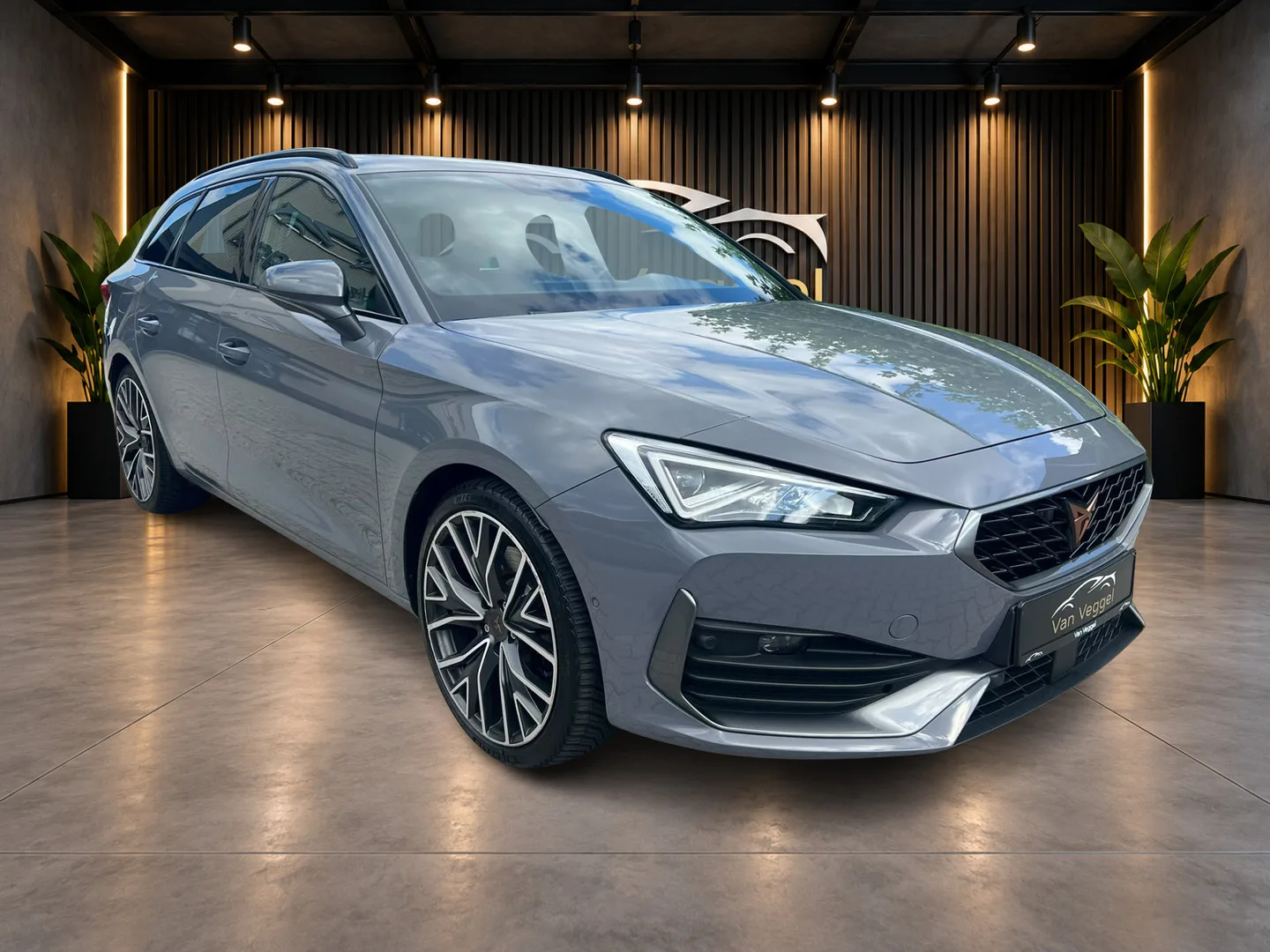 CUPRA Leon Sportstourer (2022) — foto 1