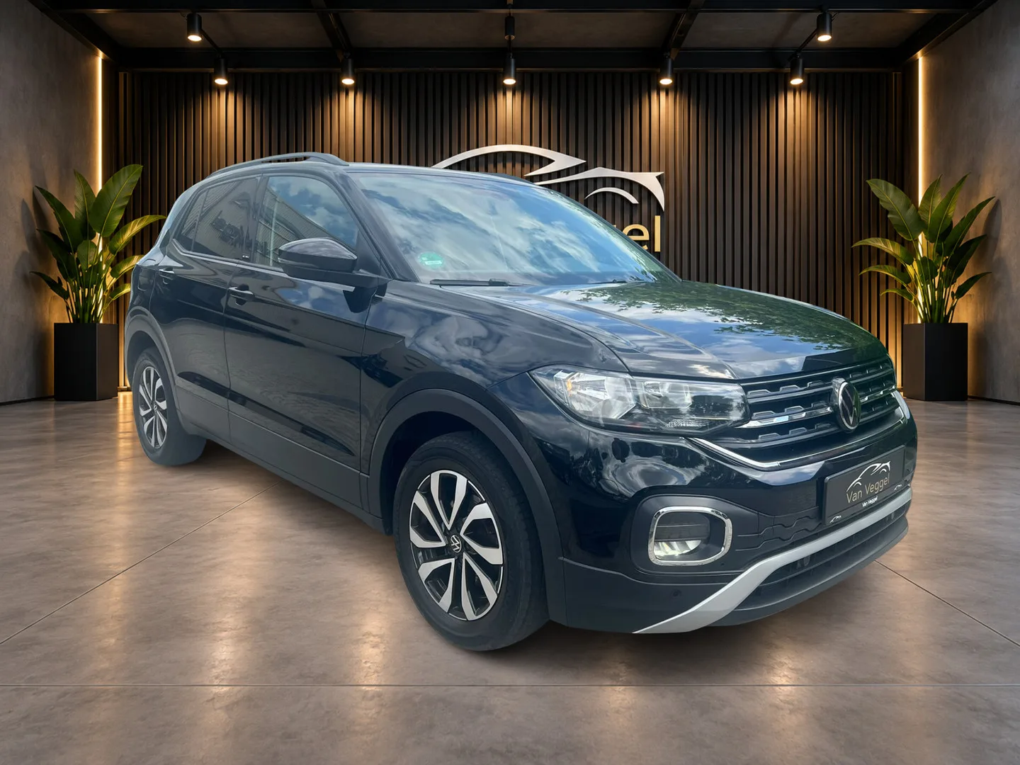 Volkswagen T-Cross (2023) — foto 1