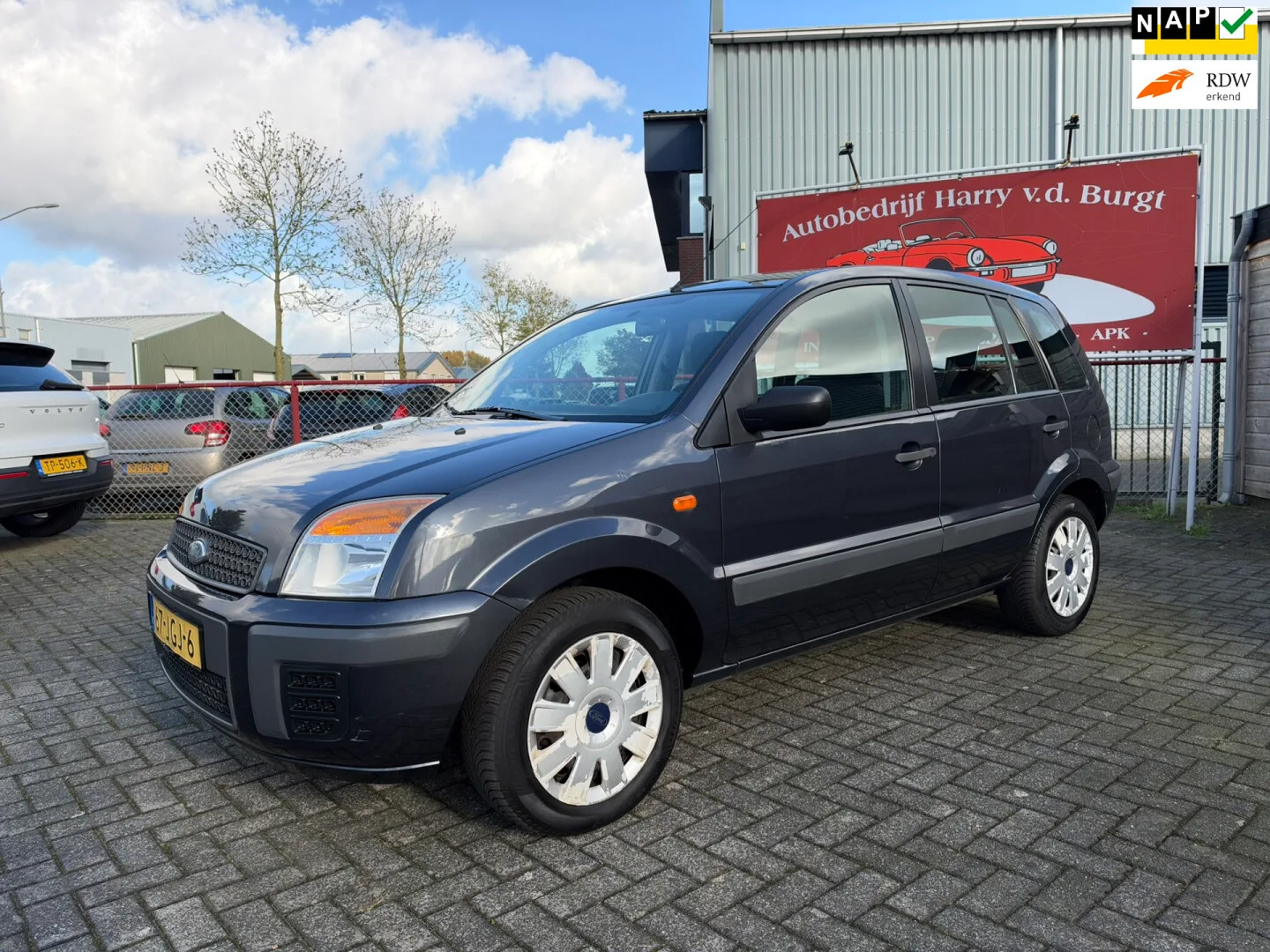 Ford Fusion (2009) — foto 1