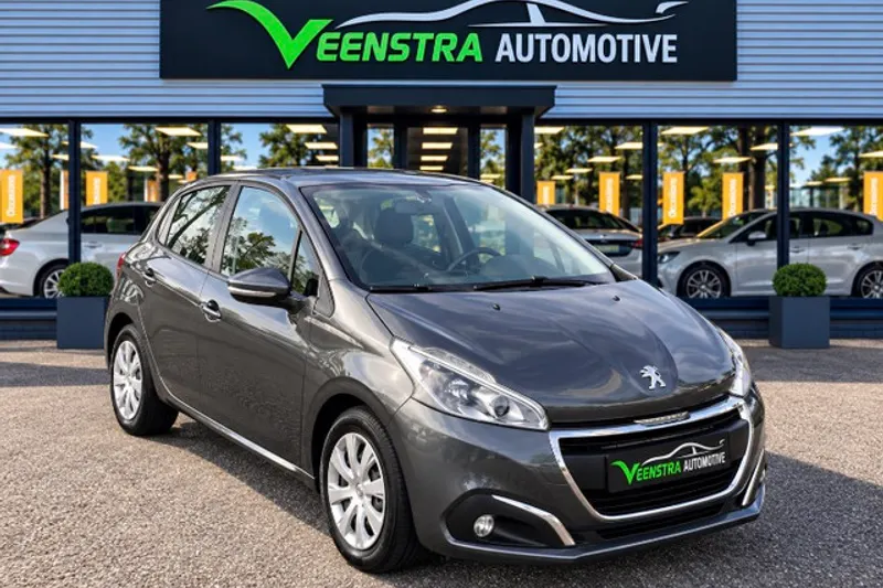 Peugeot 208 (2015)