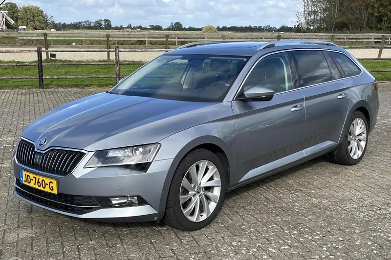 Škoda Superb (2016)